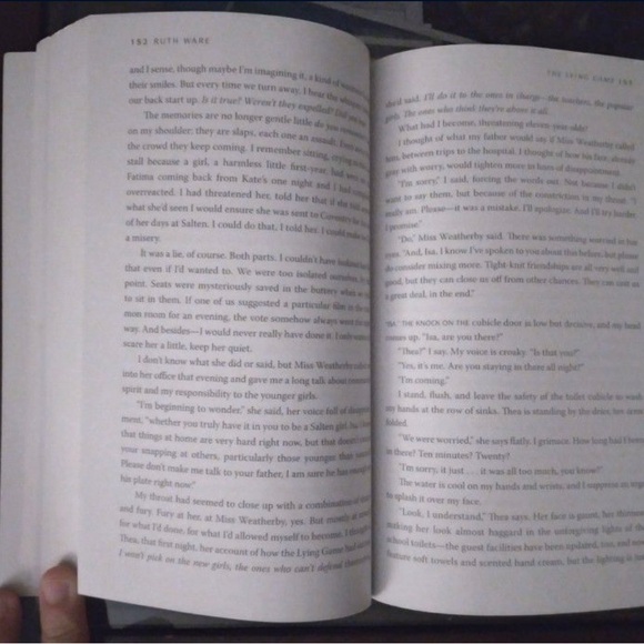 THE LYING GAME BY RUTH WARE. - Picture 2 of 3